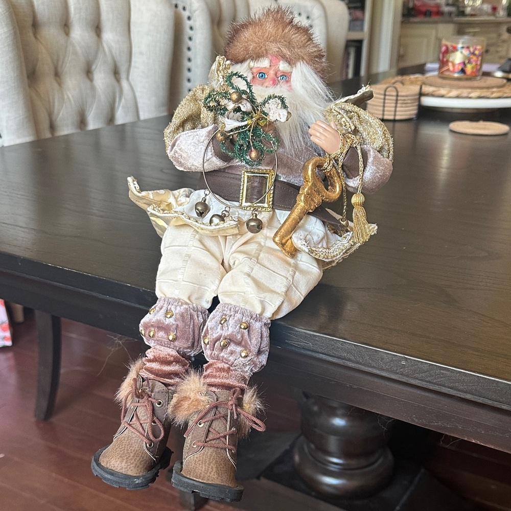 Festive “Vintage” Santa Figurine with Gold and Brown Accents
